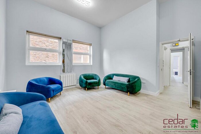 4 Bedroom Flat To Rent In Kilburn High Road, Kilburn, NW6