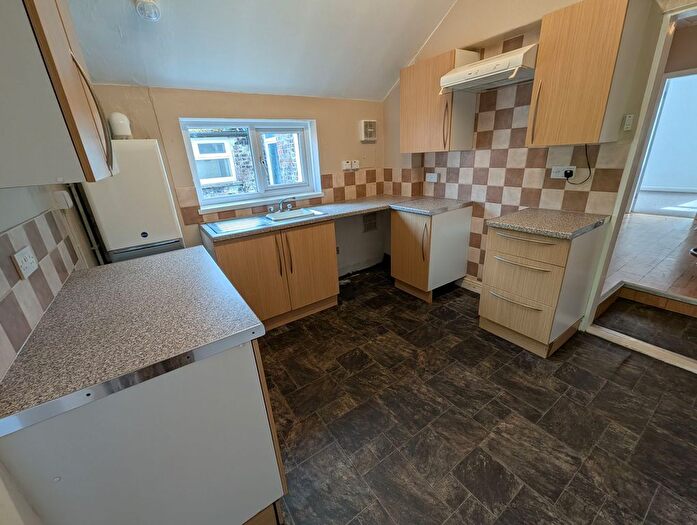 1 Bedroom Flat To Rent In Windsor Road, Griffithstown, Pontypool, NP4