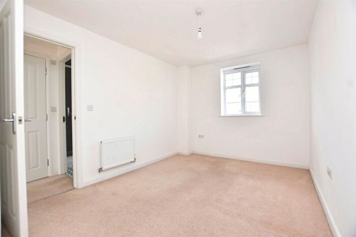 3 Bedroom Town House For Sale In Andrews Walk, Blackburn, Lancashire, BB2