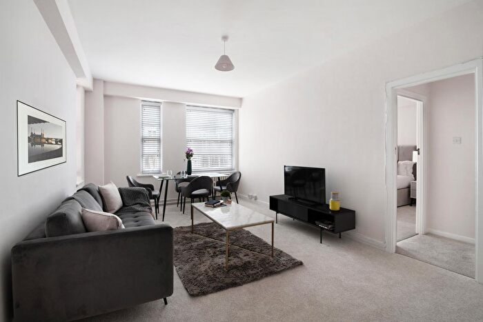 1 Bedroom Flat To Rent In Nelson House, Dolphin Square, Chichester Street, London, SW1V