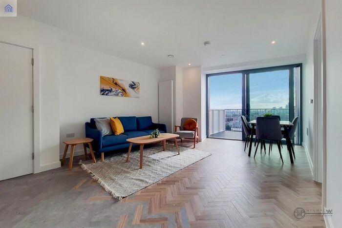 1 Bedroom Flat To Rent In Skyline Apartments, Makers Yard, London, E3