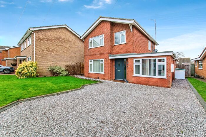 4 Bedroom Detached House For Sale In Mansell Road, Wisbech, PE13