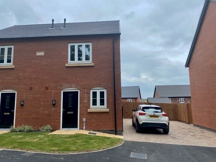 2 Bedroom Semi-Detached House To Rent In Hilltop Drive, Swanwick, DE55