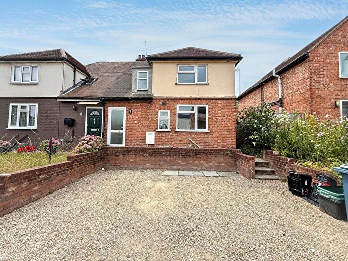 3 Bedroom Semi-Detached House For Sale In Suffield Road, High Wycombe, HP11