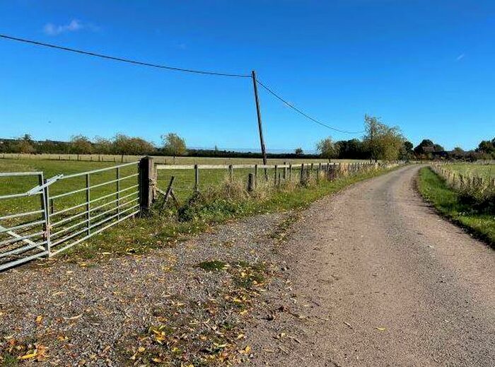 Land For Sale In Berryfields Gated Road, HP22