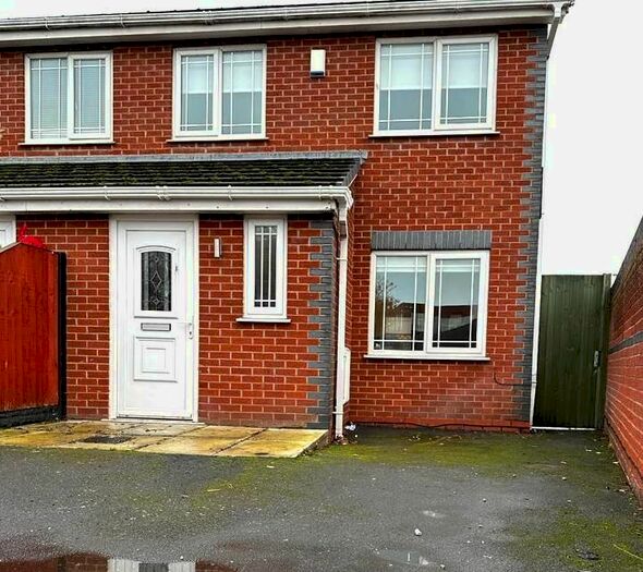 3 Bedroom Semi-Detached House To Rent In Great Mersey St, Liverpool, L5
