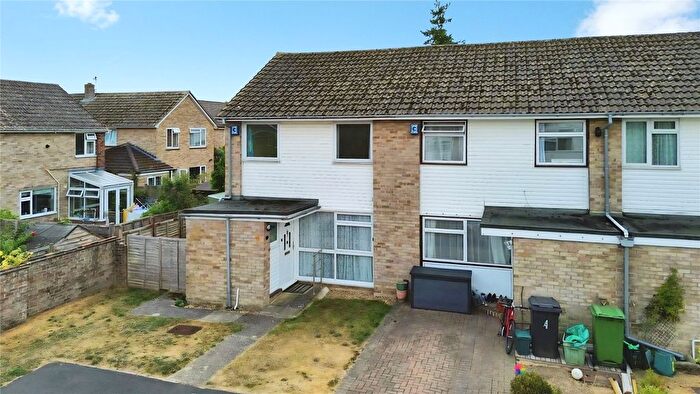 3 Bedroom End Terrace House For Sale In Coster Close, Speen, Newbury, Berkshire, RG14