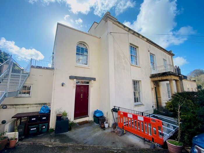 1 Bedroom Ground Flat To Rent In Freeland Place, Bristol, BS8