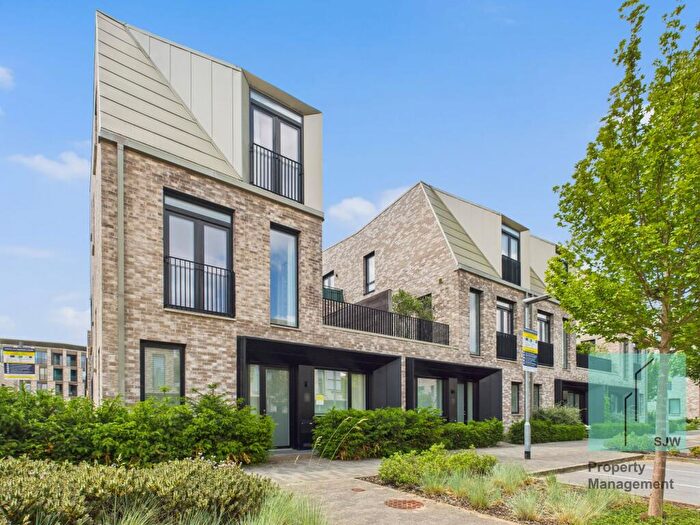 4 Bedroom House To Rent In Milne Avenue, Cambridge, CB3