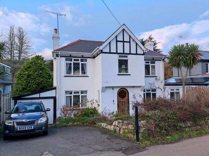 Houses for sale & to rent in TR6 0BE, St Hill, Perranporth