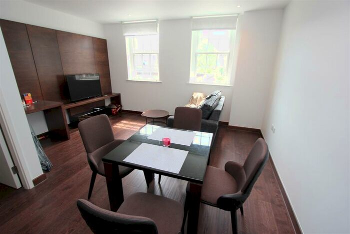 2 Bedroom Apartment To Rent In King Henry Terrace, Sovereign Court, Wapping, E1W