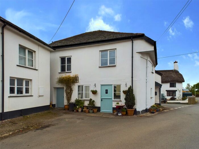 4 Bedroom End Of Terrace House For Sale In Crowden Road, Northlew, Devon, EX20