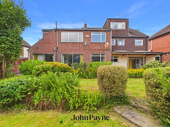 5 Bedroom Detached House For Sale In Asthill Grove, Styvechale, Coventry, CV3