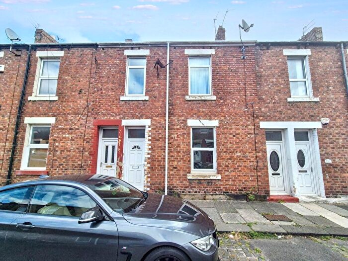2 Bedroom Flat To Rent In Russell Street, Jarrow, Tyne And Wear, NE32