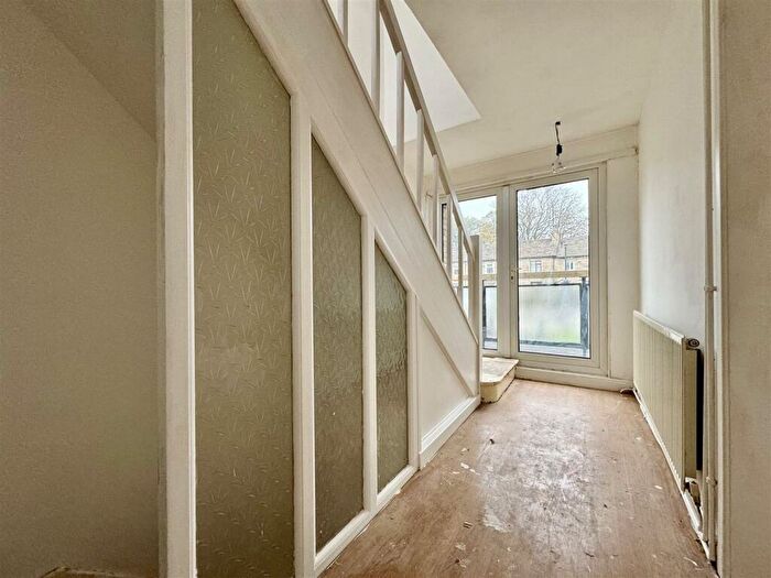 2 Bedroom Apartment To Rent In Northgate, Almondbury, HD5