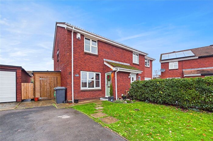 3 Bedroom Semi-Detached House For Sale In Blackdown Way, Thatcham, Berkshire, RG19