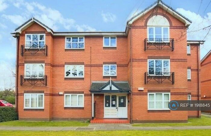 2 Bedroom Flat To Rent In Lancaster Road, Salford, M6