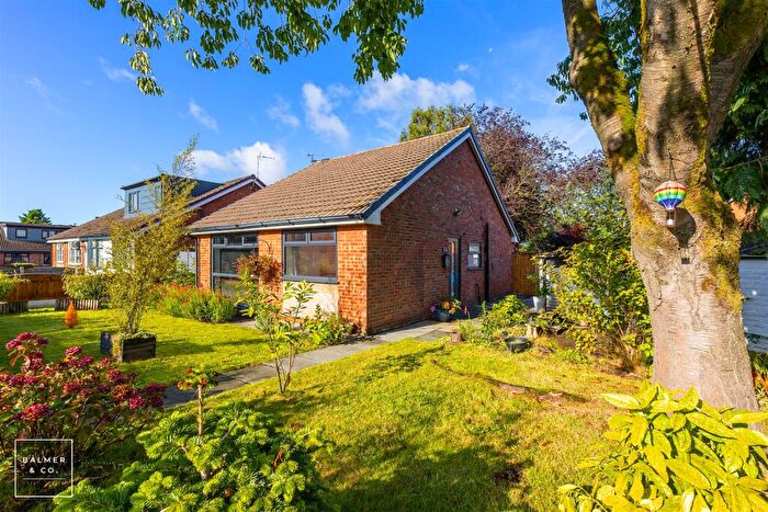2 Bedroom Detached Bungalow For Sale In Springfield Road, Atherton, M46