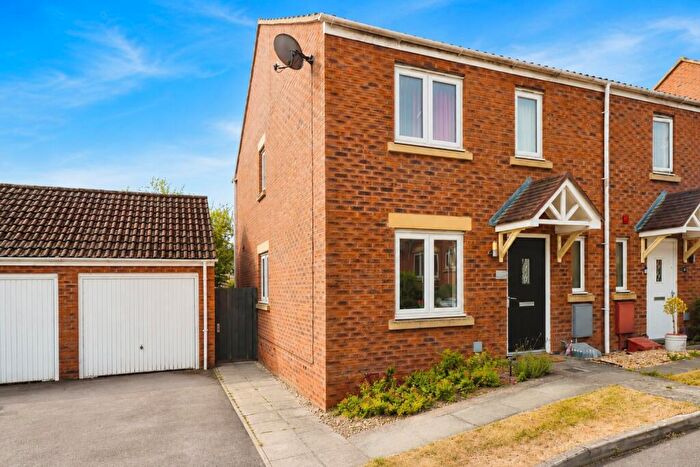 3 Bedroom Semi-Detached House For Sale In Wylington Road, Frampton Cotterell, Bristol, BS36