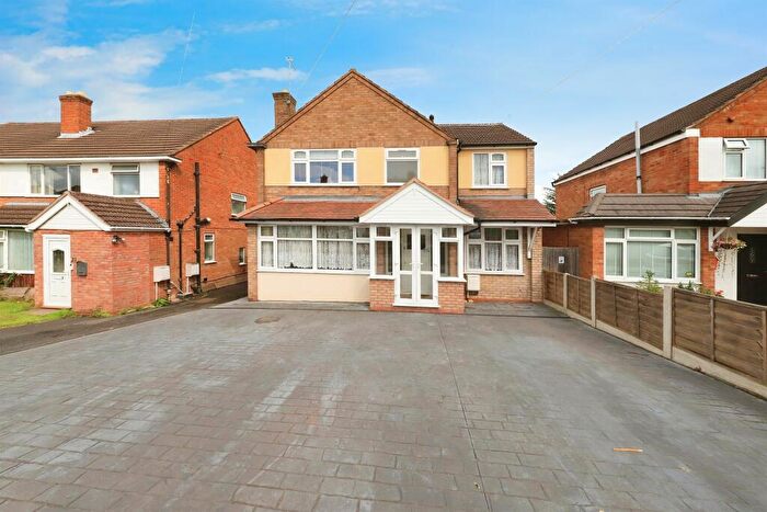 4 Bedroom House To Rent In Manor Avenue South, Kidderminster, DY11