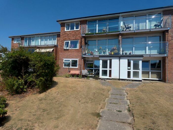 2 Bedroom Flat To Rent In Gale Moor Avenue, Gosport, PO12