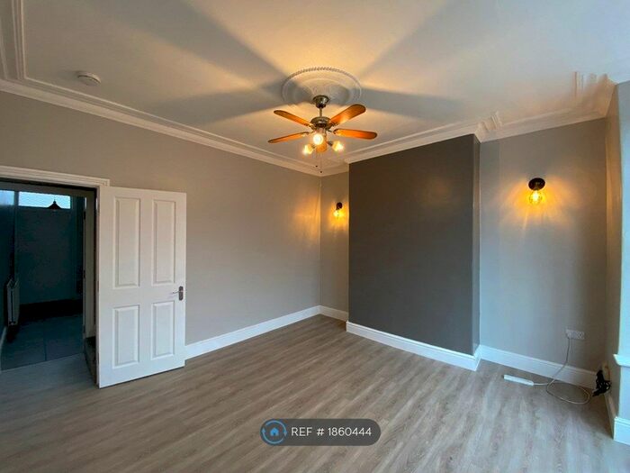 4 Bedroom Terraced House To Rent In Highfield Road, Leeds, LS13