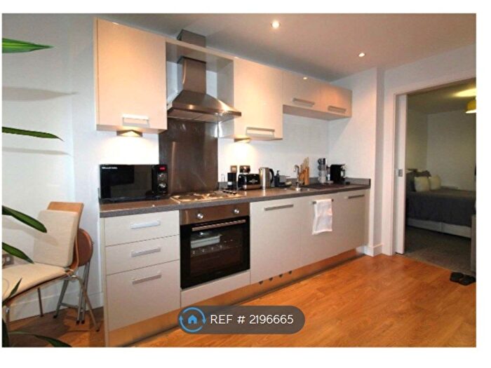 1 Bedroom Flat To Rent In Cross Green Lane, Leeds, LS9