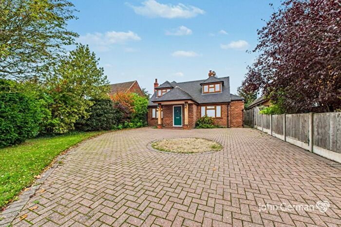 4 Bedroom Detached House For Sale In Alrewas Road, Kings Bromley, DE13