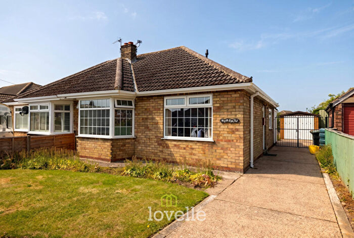 3 Bedroom Semi-Detached Bungalow For Sale In Brian Avenue, Cleethorpes, DN35