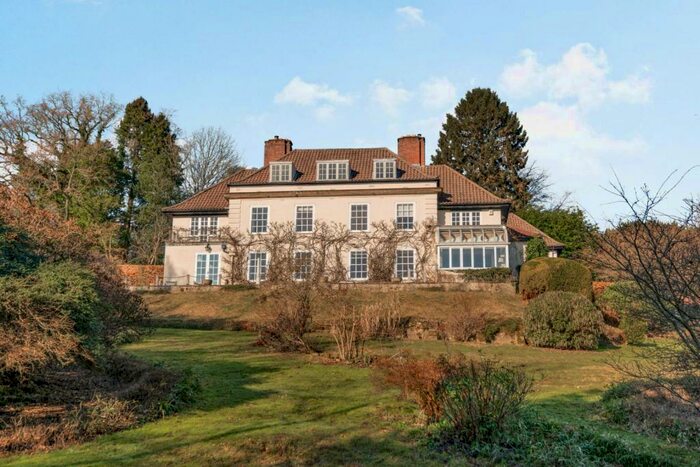 7 Bedroom Detached House For Sale In Hewshott Lane, Hampshire, GU30