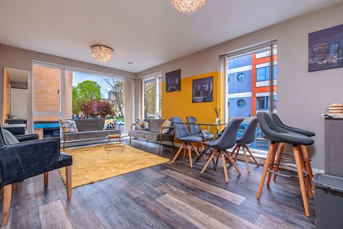 2 Bedroom Flat To Rent In Apartment, , Portland View, Dean Street, Bristol, England, BS2