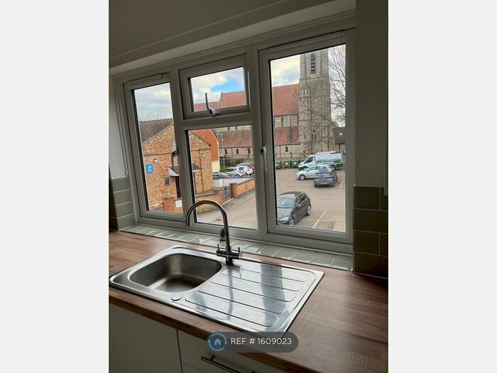 2 Bedroom Flat To Rent In Bevills Place, March, PE15