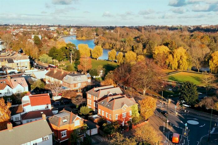 3 Bedroom Detached House To Rent In Cross Deep, Twickenham, TW1