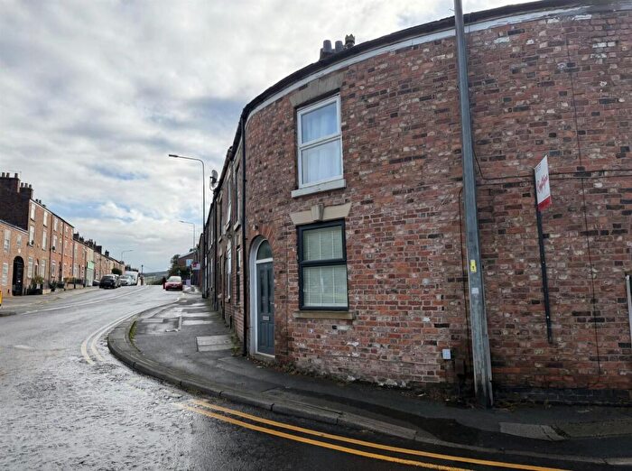 1 Bedroom Flat To Rent In Chester Road, Macclefield, SK11