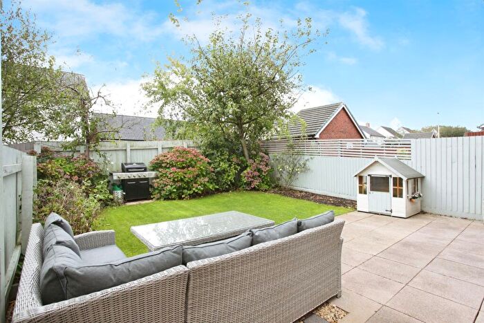 3 Bedroom Semi-Detached House For Sale In Bryn Celyn, Llanharry, Pontyclun, CF72