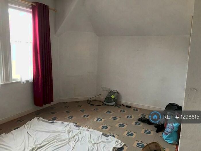 1 Bedroom Flat To Rent In Lawson Road, Colwyn Bay, LL29