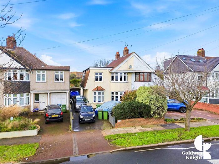 5 Bedroom Property For Sale In Broad Walk, London, SE3
