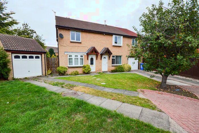 3 Bedroom Semi-Detached House To Rent In Lapwing Close, Blyth, NE24