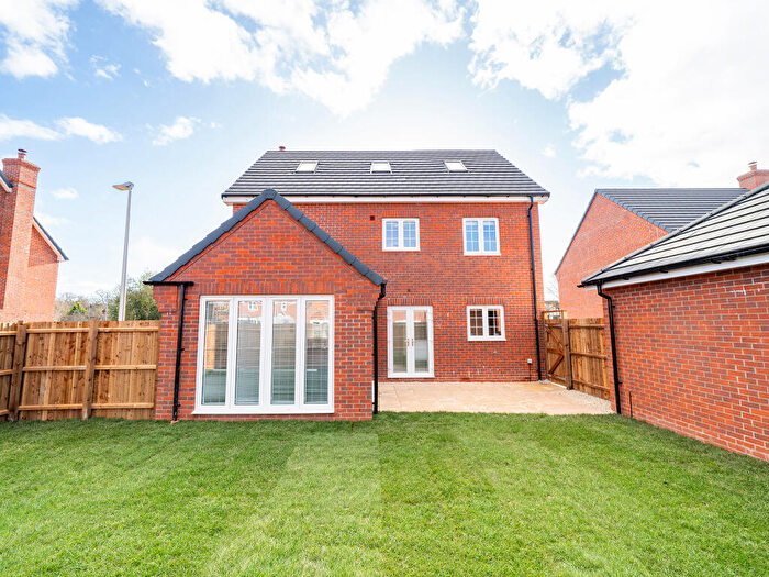 5 Bedroom Detached House For Sale In Kenilworth Gate, Leamington Road, Kenilworth, CV8