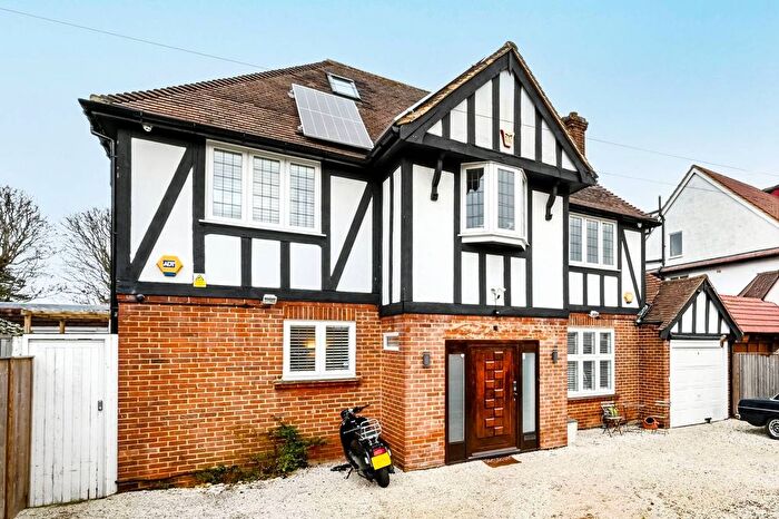 5 Bedroom Detached House For Sale In Fullbrooks Avenue, New Malden, Worcester Park, KT4