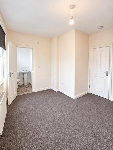 1 Bedroom Apartment To Rent In East Street, Bedminster, Bristol, BS3