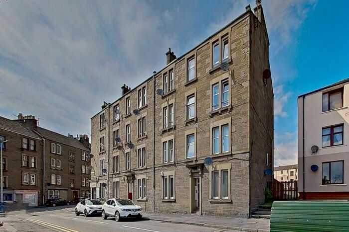 1 Bedroom Flat To Rent In Wedderburn Street, Coldside, Dundee, DD3