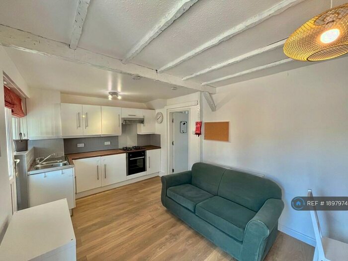 5 Bedroom Terraced House To Rent In Highmore Gardens, Bristol, BS7