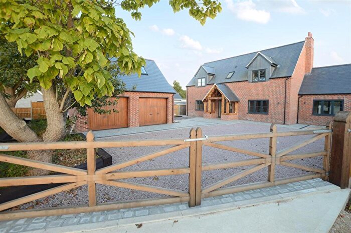 4 Bedroom Detached House For Sale In Horncastle Road, Woodhall Spa, LN10