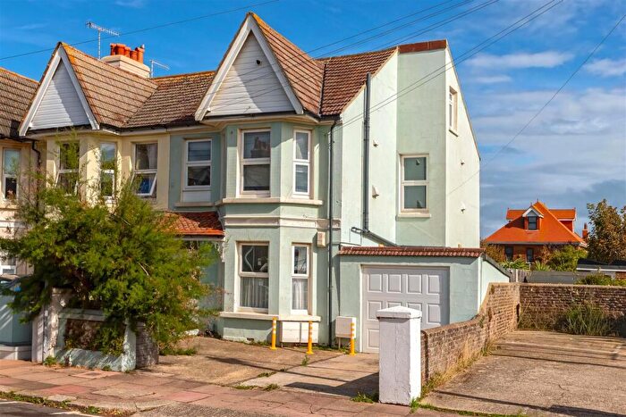 Studio For Sale In Alexandra Road, Worthing, BN11