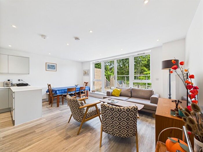 3 Bedroom Town House To Rent In Lagoon Way, Shoreham-by-Sea, BN43