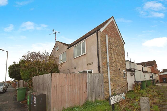 2 Bedroom End Of Terrace House For Sale In Park Terrace, Peterborough, Cambridgeshire, PE1