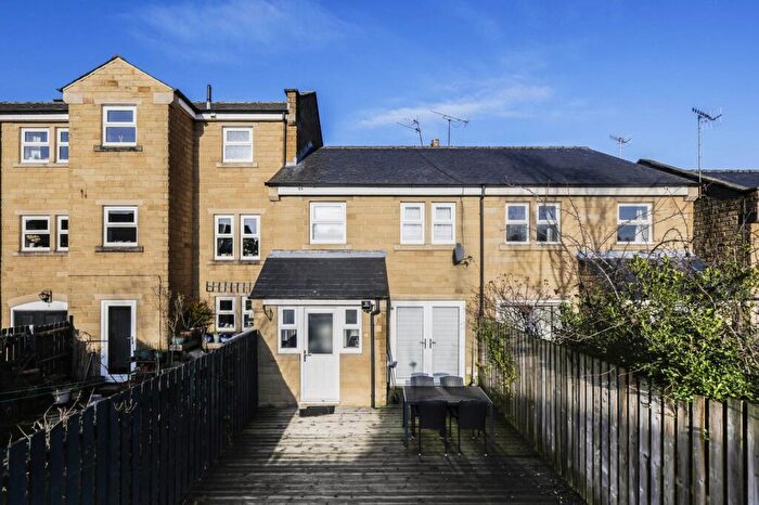 3 Bedroom Terraced House For Sale In The Quayside, Apperley Bridge, Bradford, West Yorkshire, BD10