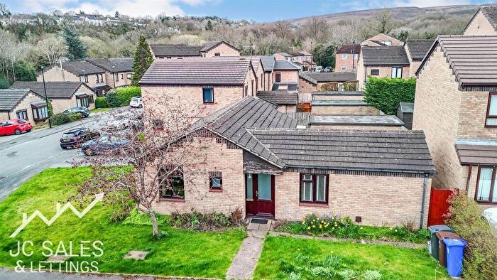 2 Bedroom Detached Bungalow For Sale In Wessex Gardens, Sheffield, S17