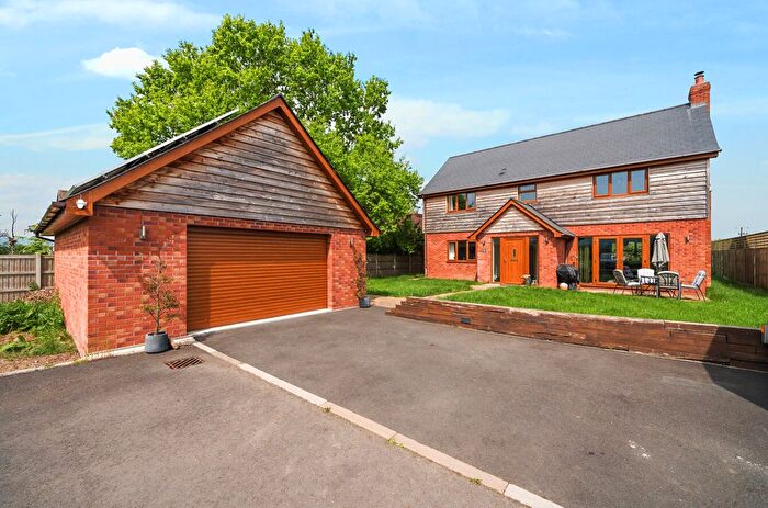 4 Bedroom Detached House For Sale In Ramblers Way, Winforton, Herefordshire, HR3